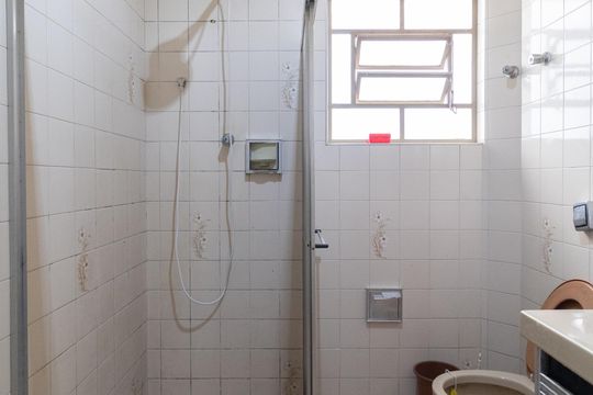Banheiro de casa para alugar com 2 quartos, 125m² em Vila Matilde, São Paulo
