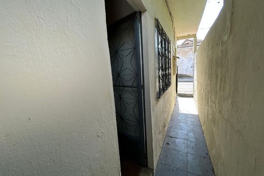 Área comum de casa para alugar com 1 quarto, 44m² em Marechal Hermes, Rio de Janeiro