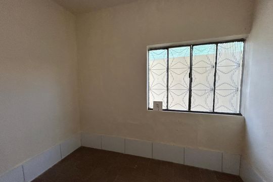 Quarto de casa para alugar com 1 quarto, 44m² em Marechal Hermes, Rio de Janeiro