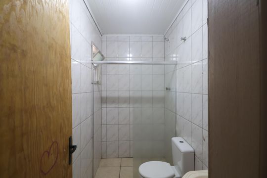Banheiro da Suíte de casa para alugar com 3 quartos, 85m² em Harmonia, Canoas