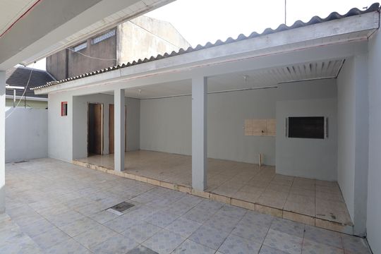 Área comum - Churrasqueira de casa para alugar com 3 quartos, 85m² em Harmonia, Canoas