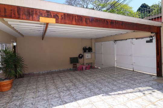 Casa à venda com 4 quartos, 190m² em Jardim das Palmas, São Paulo