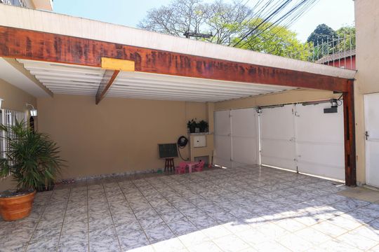 Quintal de casa à venda com 4 quartos, 190m² em Jardim das Palmas, São Paulo