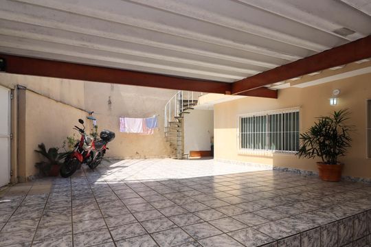 Quintal de casa à venda com 4 quartos, 190m² em Jardim das Palmas, São Paulo