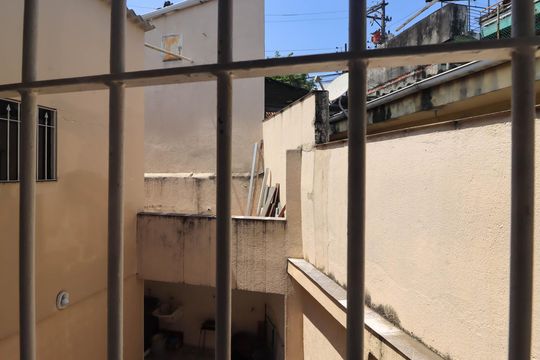 Casa à venda com 4 quartos, 190m² em Jardim das Palmas, São Paulo