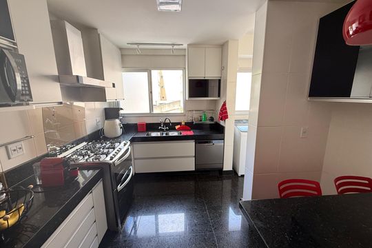cozinha de apartamento à venda com 3 quartos, 134m² em Buritis, Belo Horizonte