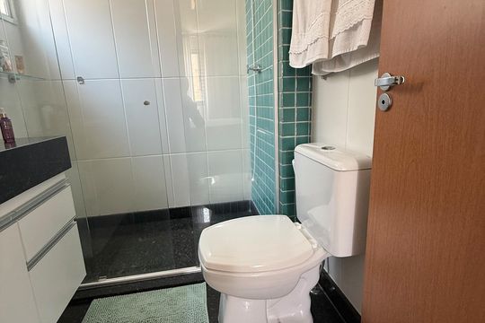 banheiro 1 de apartamento à venda com 3 quartos, 134m² em Buritis, Belo Horizonte