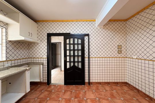 Cozinha de casa à venda com 3 quartos, 140m² em Jardim, Santo André