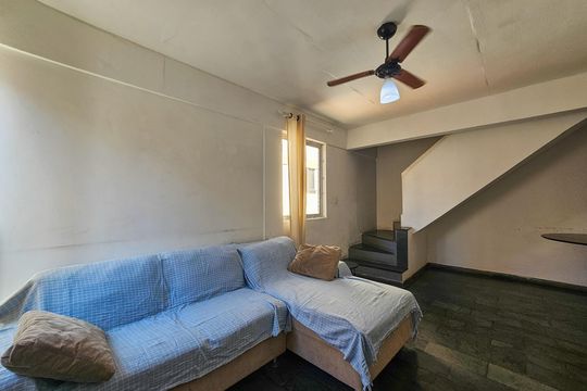 Sala de apartamento para alugar com 2 quartos, 89m² em Jardim Las Palmas, Guarujá