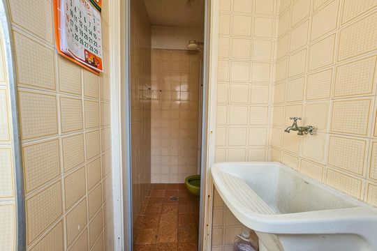 Área de serviço de apartamento para alugar com 2 quartos, 89m² em Jardim Las Palmas, Guarujá