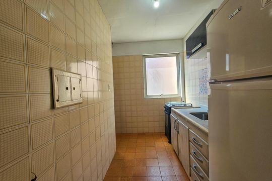 Apartamento para alugar com 2 quartos, 89m² em Jardim Las Palmas, Guarujá