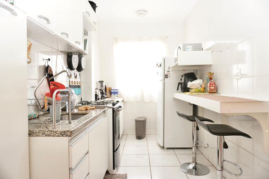 Cozinha de apartamento à venda com 3 quartos, 110m² em Fernão Dias, Belo Horizonte