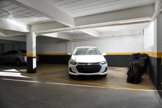 Garagem  de apartamento à venda com 3 quartos, 169m² em Sagrada Família, Belo Horizonte