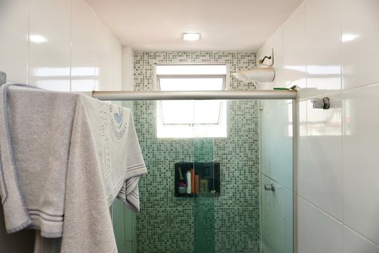 Suíte - Banheiro  de apartamento à venda com 3 quartos, 169m² em Sagrada Família, Belo Horizonte