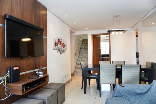 Sala  de apartamento à venda com 3 quartos, 169m² em Sagrada Família, Belo Horizonte