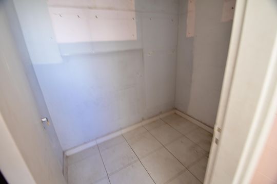Quarto de Serviço de apartamento à venda com 2 quartos, 115m² em Centro, Campinas