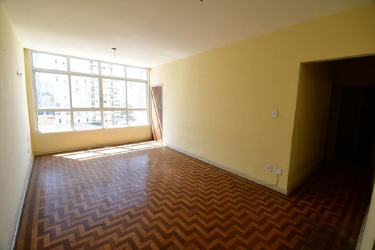 Sala de apartamento à venda com 2 quartos, 115m² em Centro, Campinas
