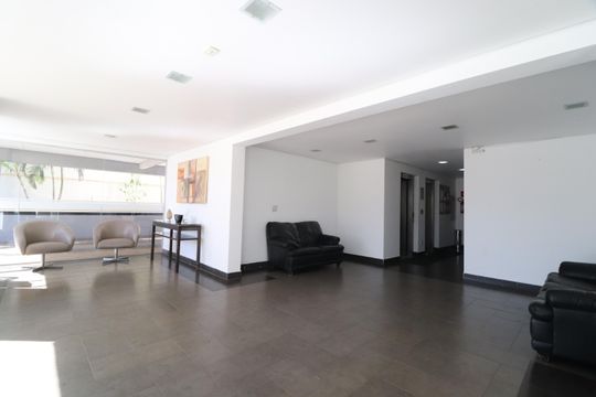 Hall social de apartamento para alugar com 3 quartos, 89m² em Osvaldo Rezende, Uberlândia