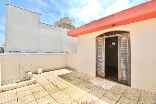 Varanda de casa à venda com 3 quartos, 170m² em Vila Sao Francisco, São Paulo