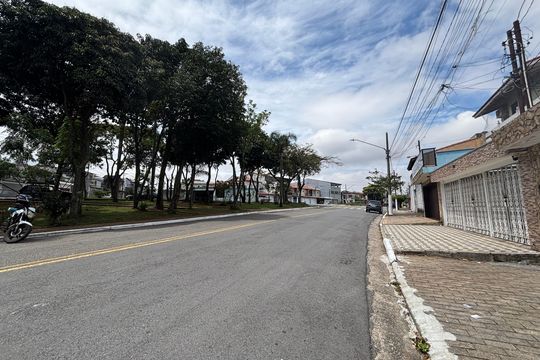 Vista da Rua de casa à venda com 3 quartos, 170m² em Vila Sao Francisco, São Paulo