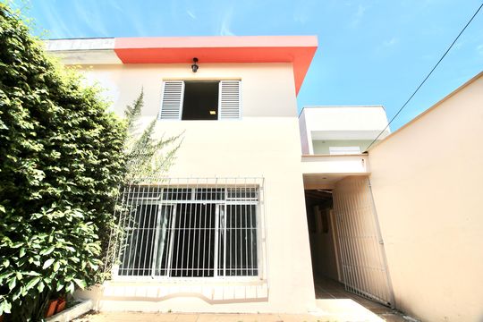 Fachada de casa à venda com 3 quartos, 170m² em Vila Sao Francisco, São Paulo