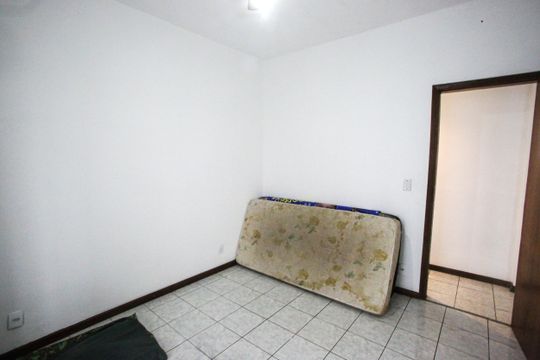 Quarto 2 de apartamento para alugar com 2 quartos, 108m² em Taquara, Rio de Janeiro