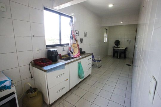 Cozinha de apartamento para alugar com 2 quartos, 108m² em Taquara, Rio de Janeiro