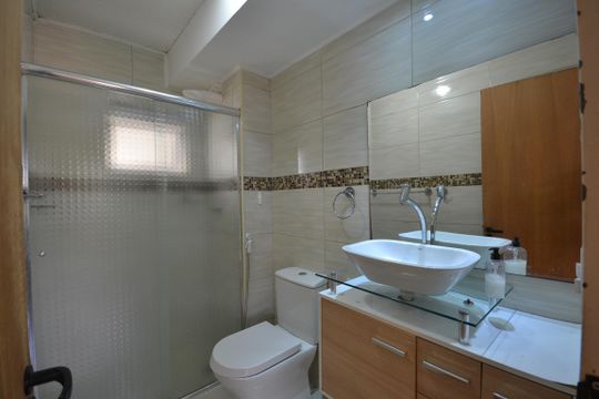 Banheiro de apartamento para alugar com 3 quartos, 63m² em Vila Sonia, São Paulo
