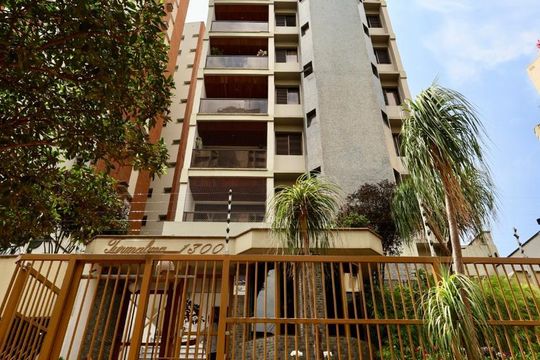 Fachada do Prédio de apartamento para alugar com 3 quartos, 120m² em Vila Jequitibas, Campinas