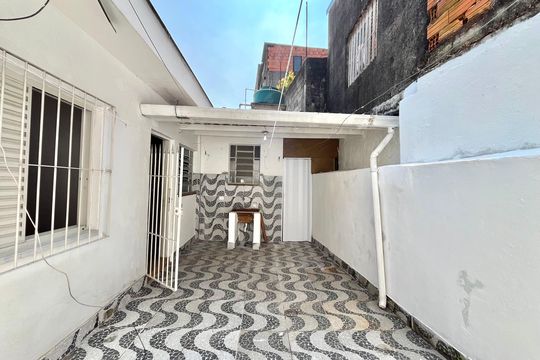 Quintal de casa para alugar com 1 quarto, 55m² em Vila do Encontro, São Paulo