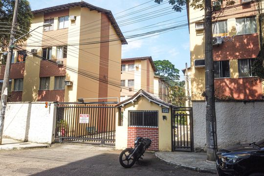 Fachada de apartamento à venda com 2 quartos, 59m² em Jacarepaguá, Rio de Janeiro