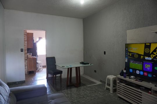 Casa à venda com 8 quartos, 210m² em Jardim das Camelias, São Paulo