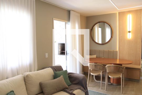 Sala de apartamento à venda com 2 quartos, 63m² em Setor Negrão de Lima, Goiânia
