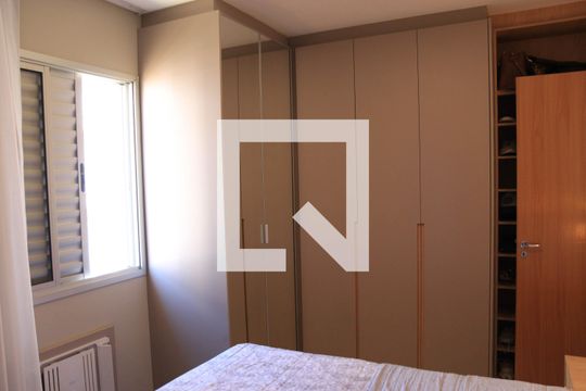 Quarto 01 de apartamento à venda com 2 quartos, 63m² em Setor Negrão de Lima, Goiânia