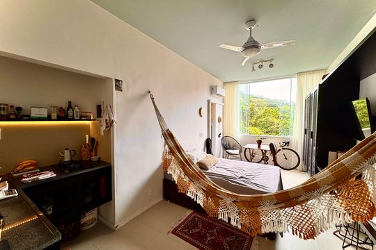 Kitnet/Studio à venda com 1 quarto, 26m² em Laranjeiras, Rio de Janeiro