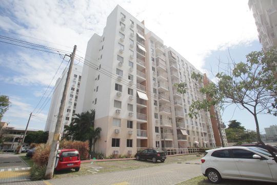 Fachada do Bloco de apartamento à venda com 2 quartos, 55m² em Anil, Rio de Janeiro