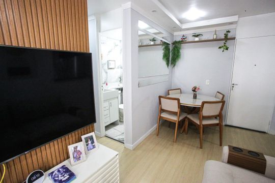 Sala de apartamento à venda com 2 quartos, 55m² em Anil, Rio de Janeiro
