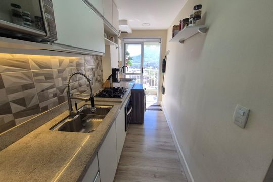 Cozinha de apartamento à venda com 2 quartos, 57m² em Jacarepaguá, Rio de Janeiro