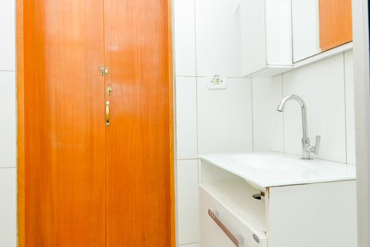 Banheiro de casa para alugar com 1 quarto, 60m² em Parque Jurema, Guarulhos