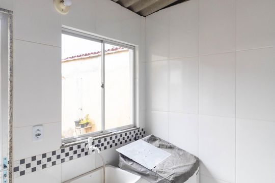 Área de Serviço de casa para alugar com 2 quartos, 79m² em Campo Grande, Rio de Janeiro