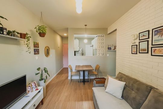 Sala de apartamento à venda com 2 quartos, 48m² em Portuguesa, Rio de Janeiro