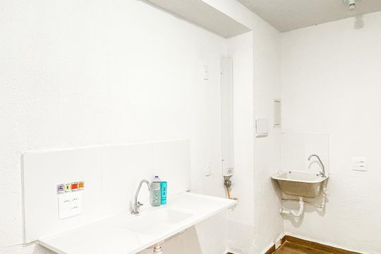 Cozinha de apartamento para alugar com 2 quartos, 33m² em Vila Silvia, São Paulo