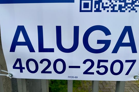 Placa QA Cod IYOS-69 de casa para alugar com 3 quartos, 60m² em Boa Vista, Curitiba