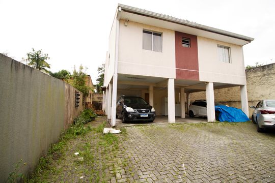 Garagem de casa para alugar com 3 quartos, 60m² em Boa Vista, Curitiba