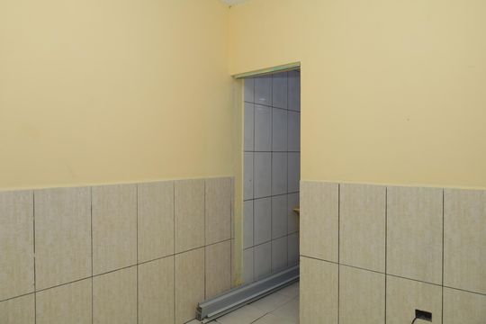 Cozinha de casa para alugar com 1 quarto, 55m² em Guaianases, São Paulo