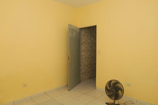Quarto  de casa para alugar com 1 quarto, 55m² em Guaianases, São Paulo