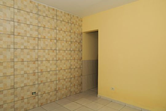 Sala de casa para alugar com 1 quarto, 55m² em Guaianases, São Paulo