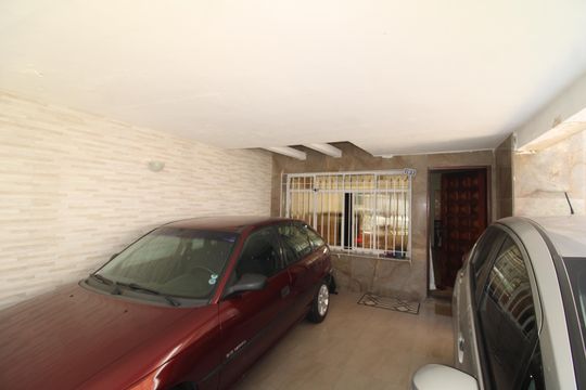 Garagem de casa para alugar com 3 quartos, 255m² em Vila Roque, São Paulo