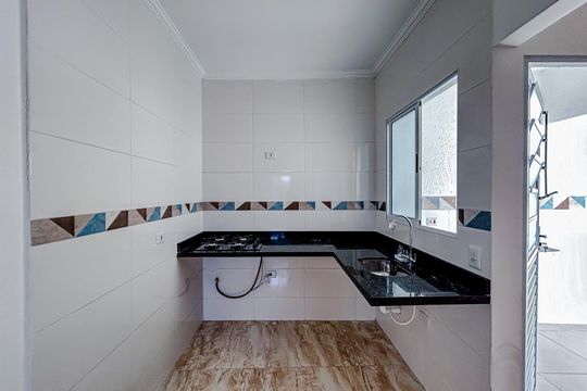 Cozinha de apartamento para alugar com 1 quarto, 30m² em Vila Granada, São Paulo