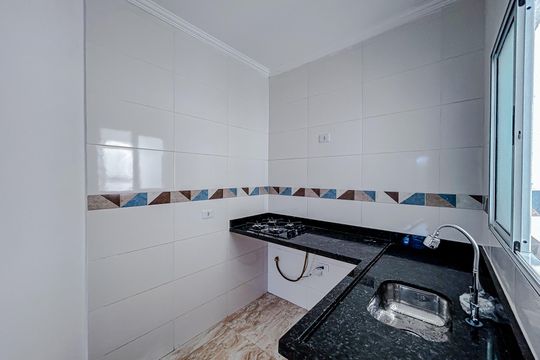Cozinha de apartamento para alugar com 1 quarto, 30m² em Vila Granada, São Paulo